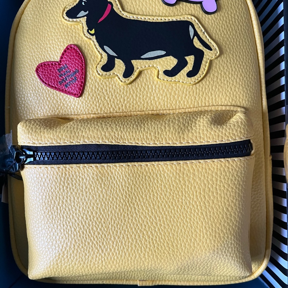Marc Tetro  dachshund, mini bag backpack wallet great for dog lovers new attacks - Picture 2 of 13
